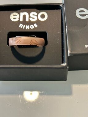 Enso Rings Maui Strong Palm Frond Thin Ring - Rose Gold